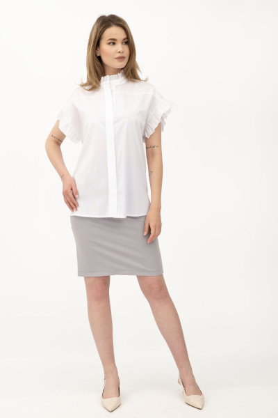 Біла сантинова жіноча блуза з тонкої попліни з рюшами Флорет