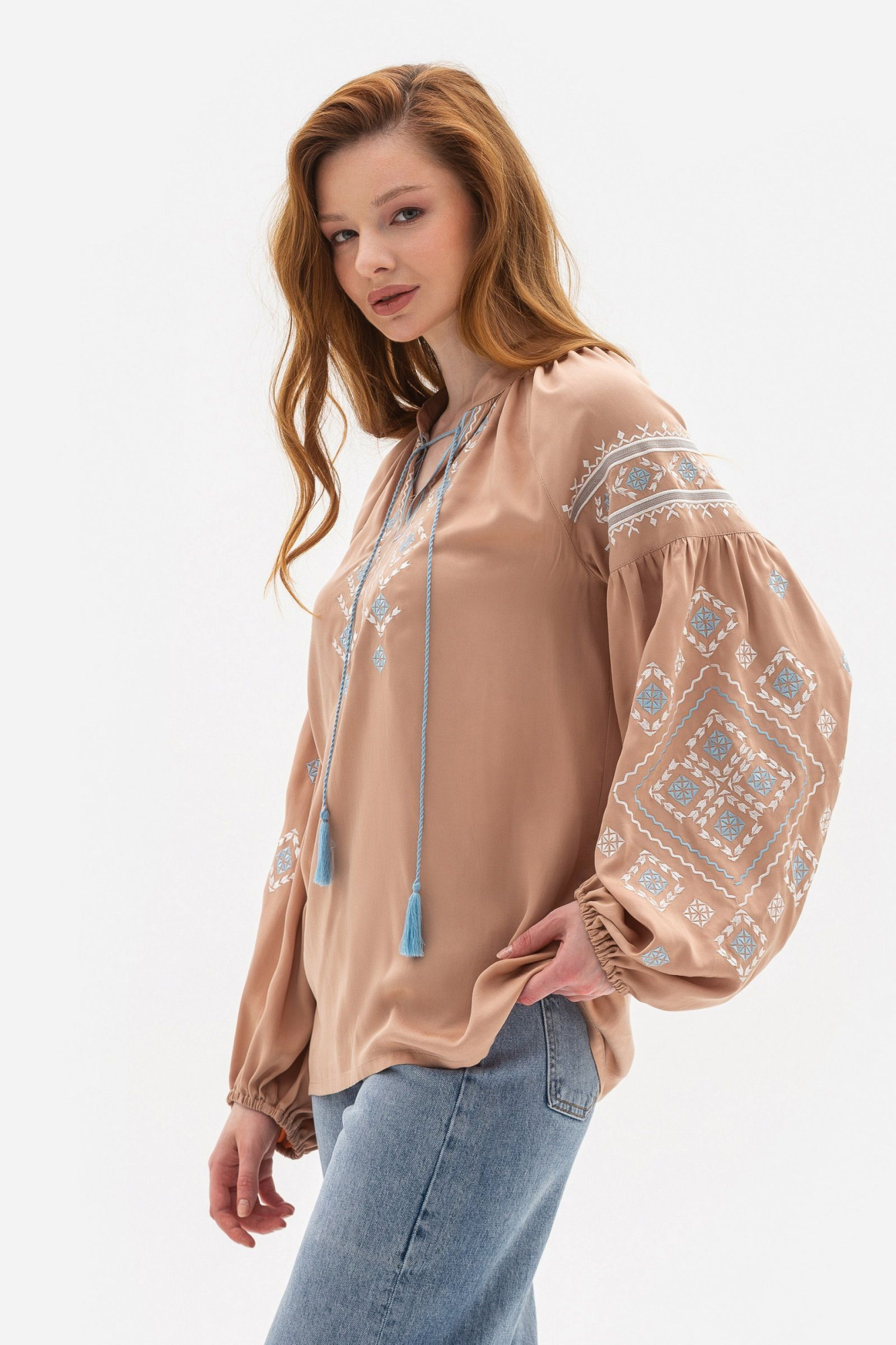 Жіноча вишиванка сорочка вільного крою Градія 01