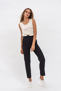 Класичні чорні штани для жінок звужені донизу Лєрой