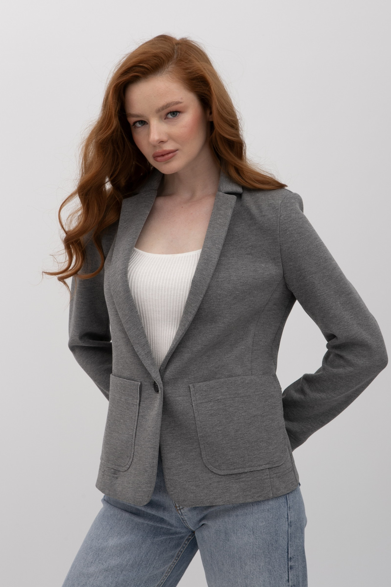 Однобортний сірий  жакет з трикотажу Сноу 19