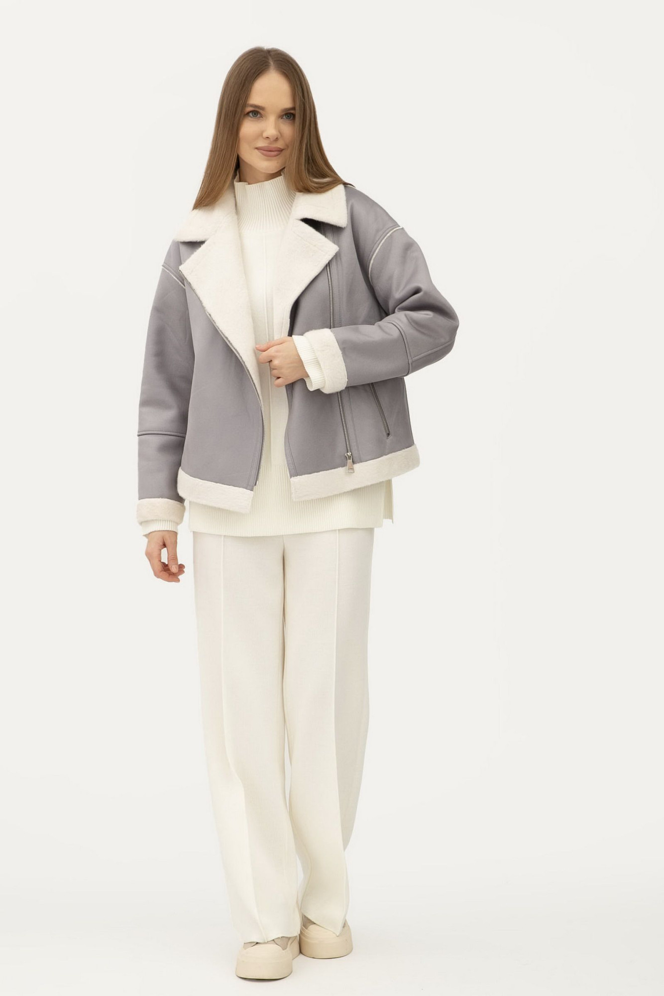 Куртка демісезонна вкорочена сірого кольору 24107305