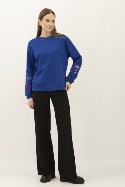 Синій трикотажний світшот з вишивкою на рукавах Лелека 26