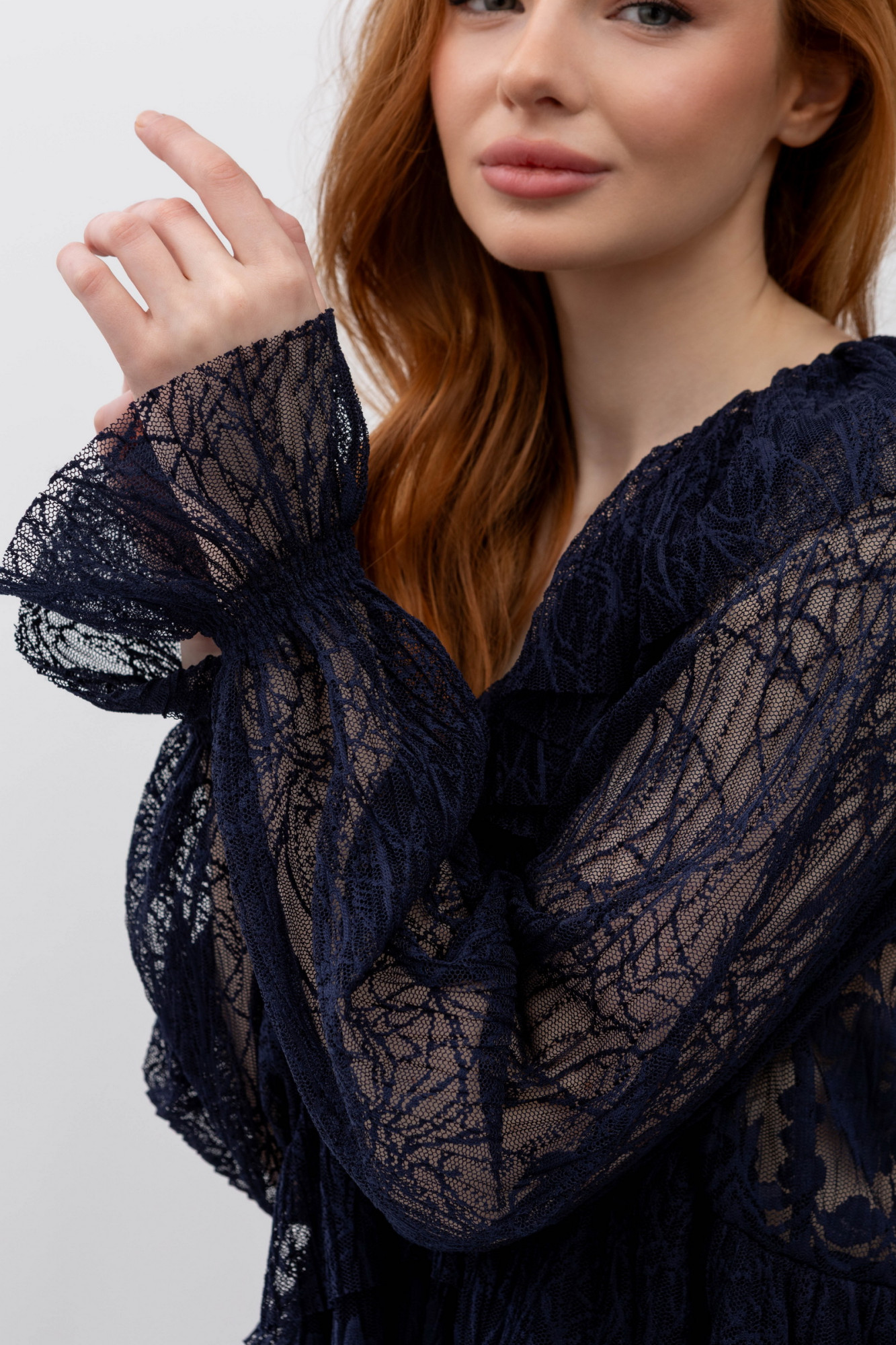 Блуза вільного силуету з мережива Альпія