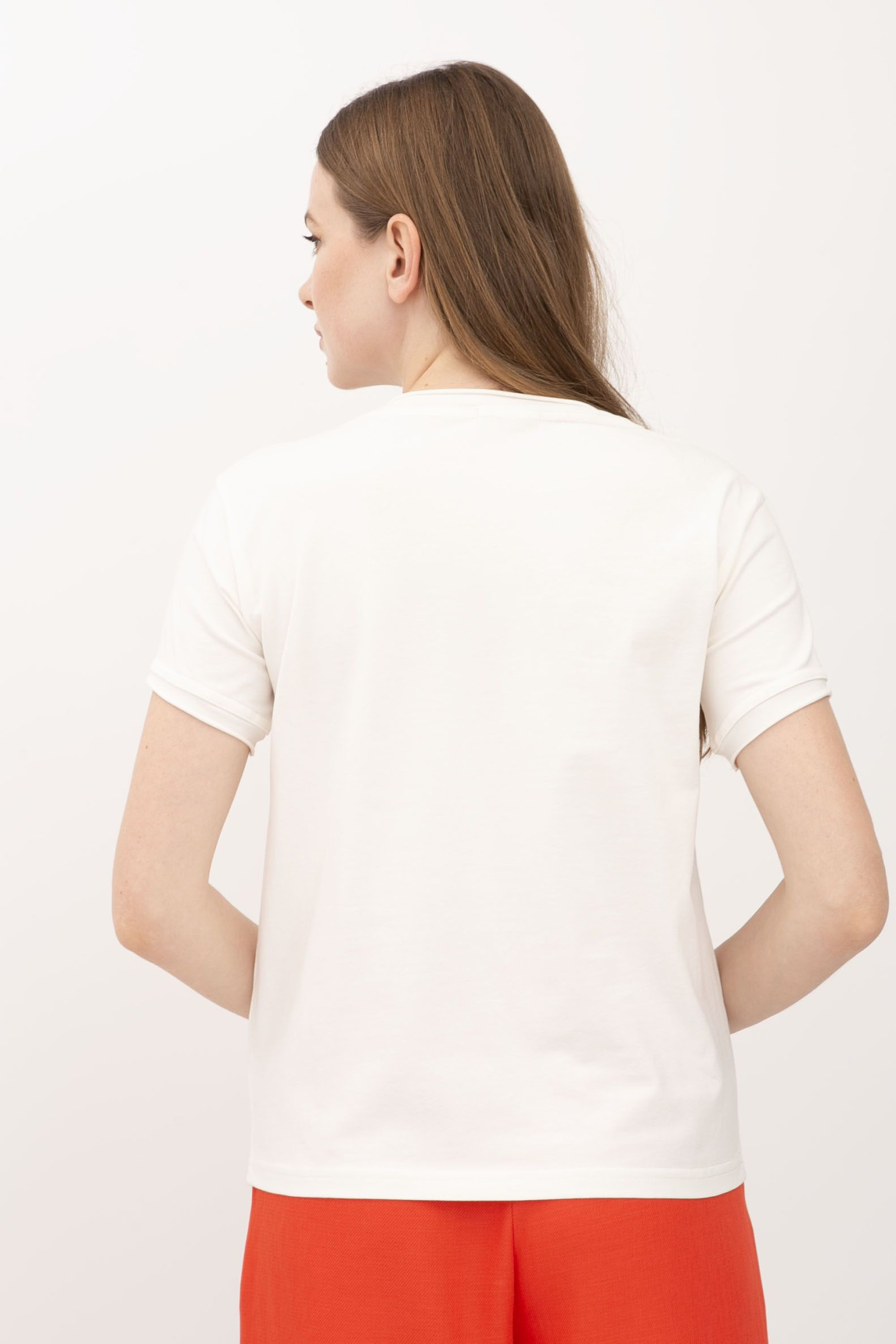 Трикотажна футболка жіноча молочного кольору Майлен 14