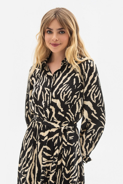 Сукня напівприталеного силуету з трапецієподібною спідницею чорного кольору Таірія 01