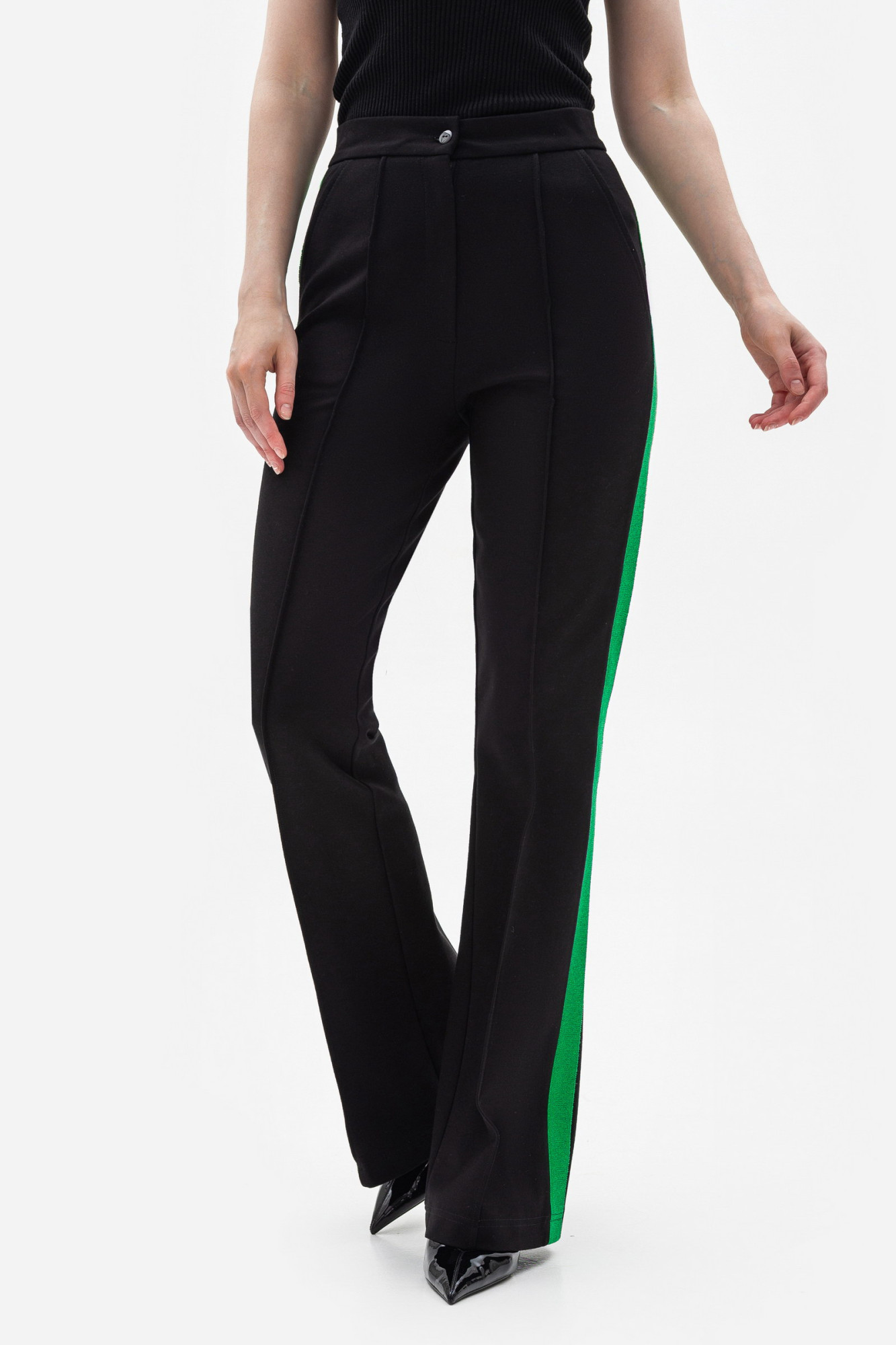 Трикотажні брюки чорні з лампасами Велада