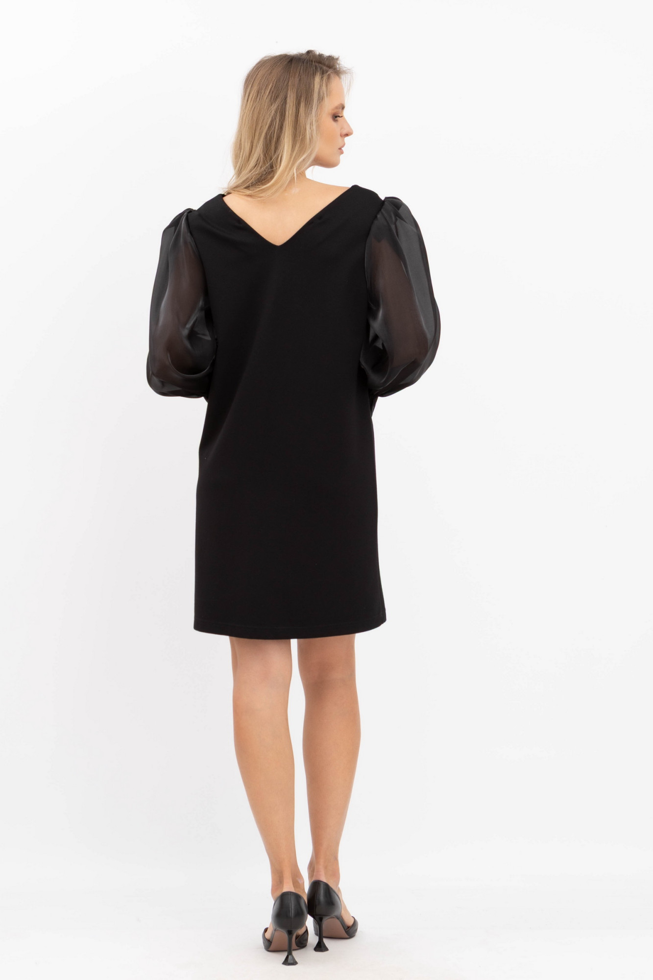 Трикотажна чорна мінісукня Контес