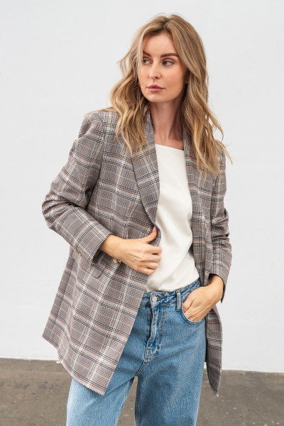 Жакет двобортний подовжений в клітинку сірий Лім 01