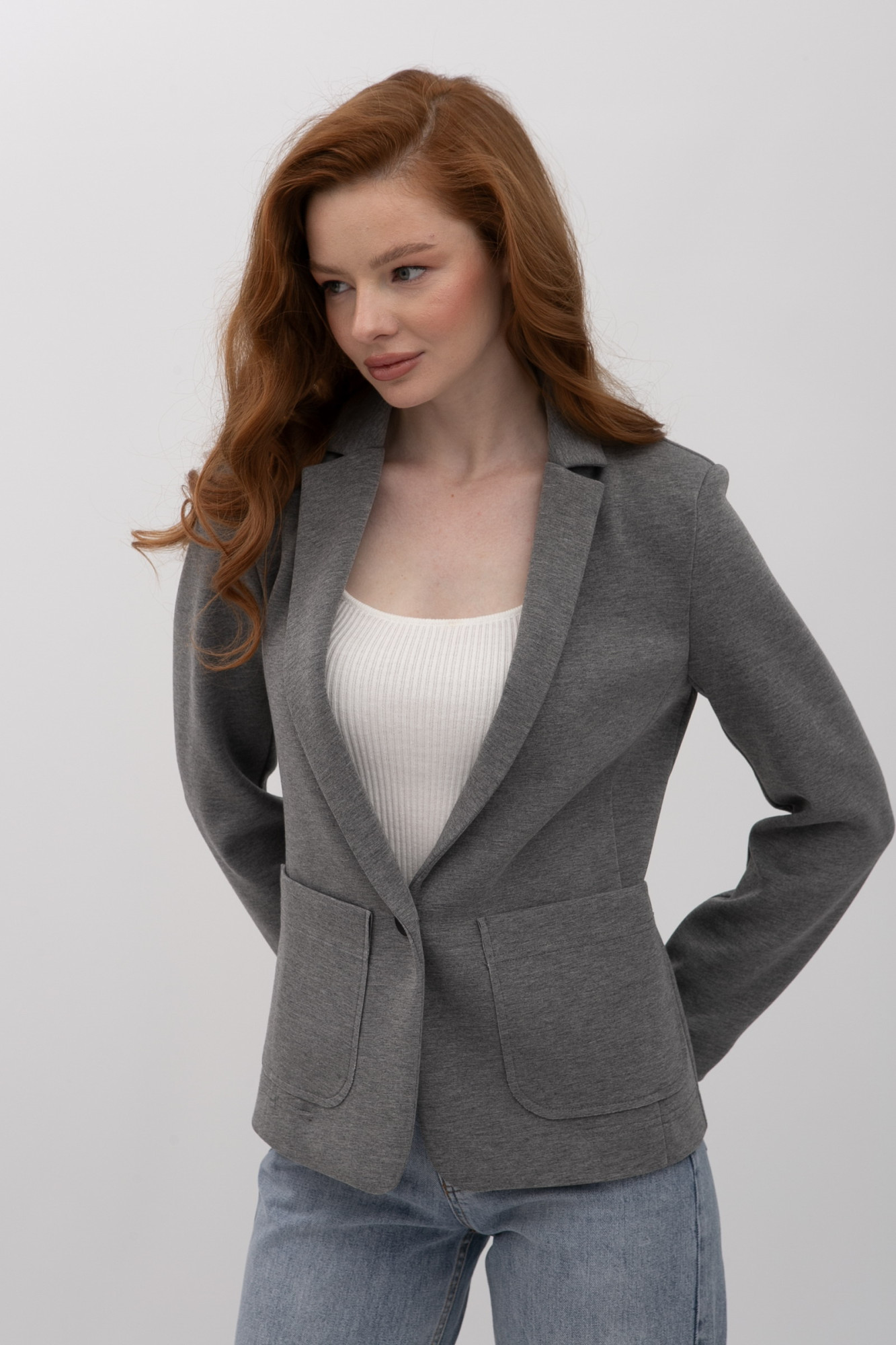 Однобортний сірий  жакет з трикотажу Сноу 19