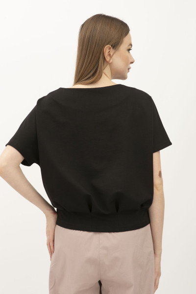 Чорна трикотажна блуза вільного силуету Фіанет