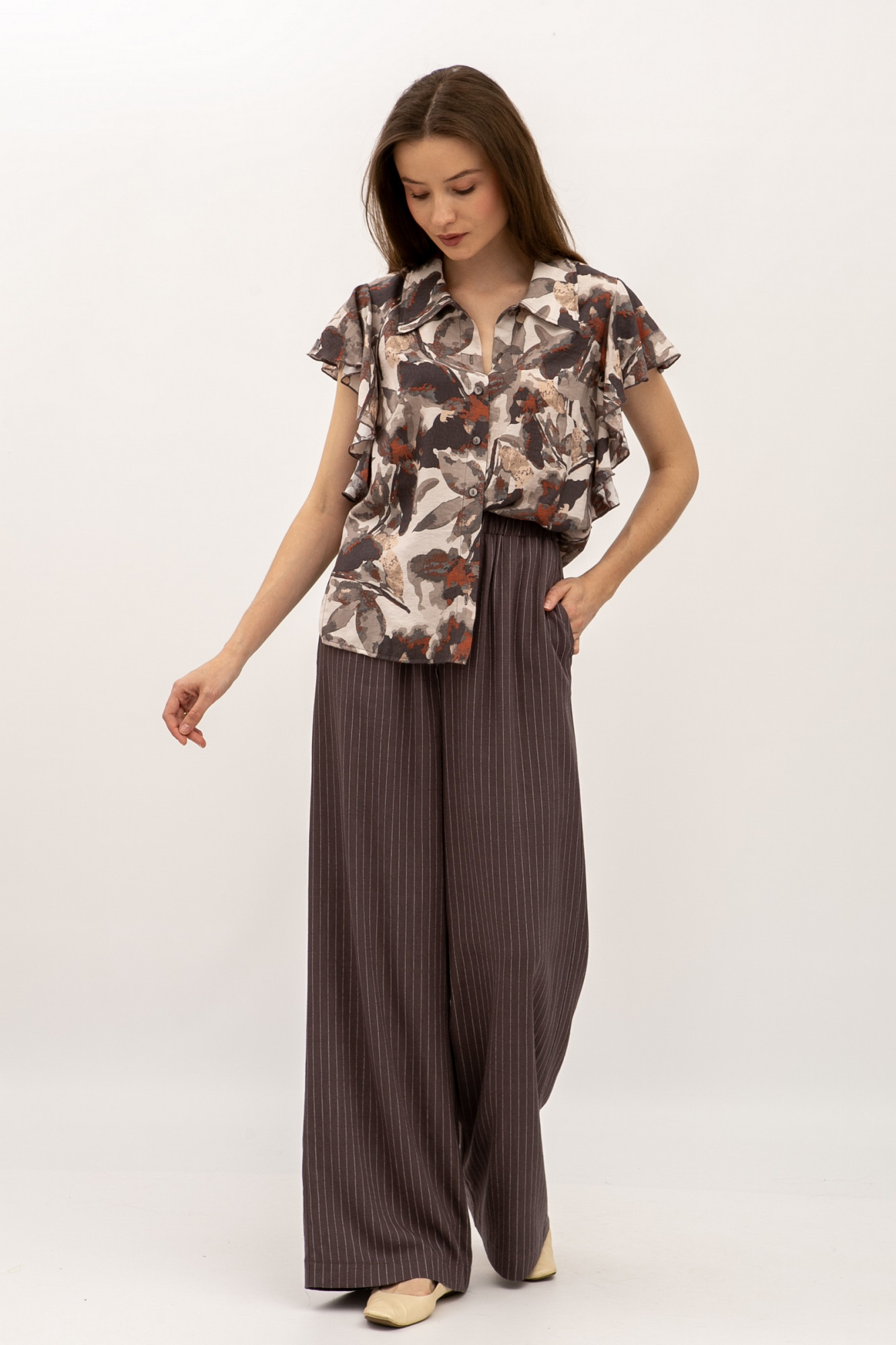 Блуза прямого силуету коричневого кольору Омарі