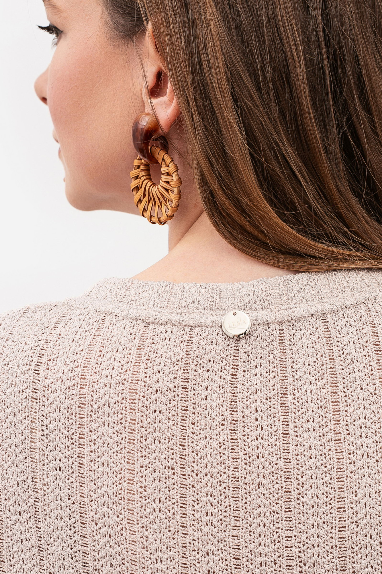 Трикотажна футболка бежевого  кольору Екліна 01