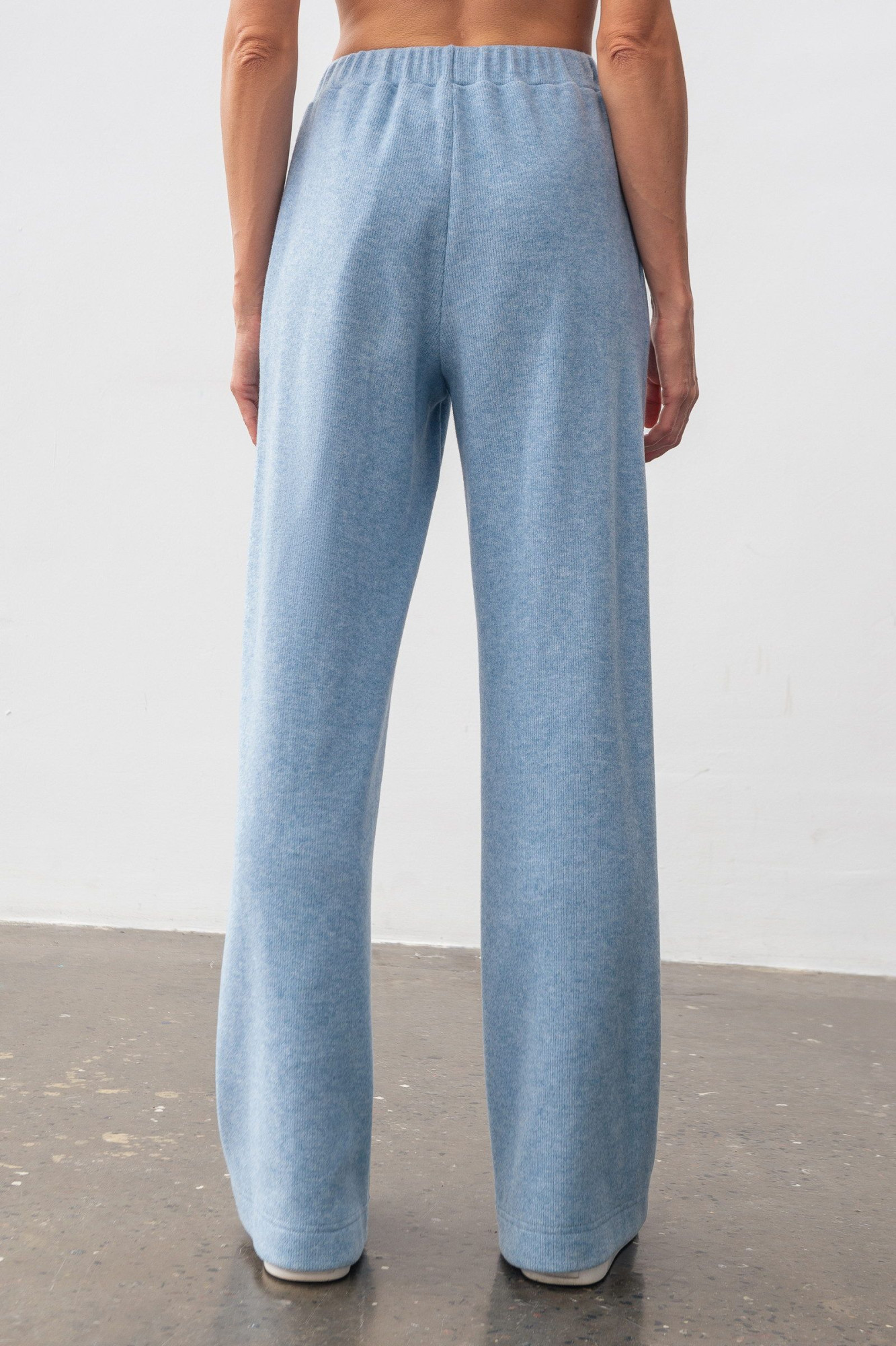 Трикотажні блакитні штани з кишенями Ланея